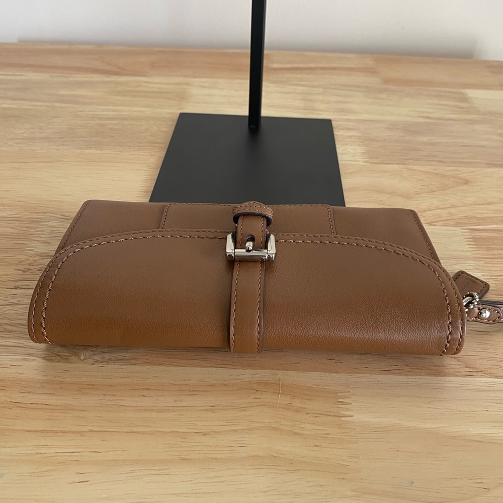 Coach Tan Leather Buckle Wristlet Clutch with Silver Hardware - Picture 11 of 14